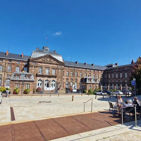 Centre Historique De Saverne, Bel De 65 M2, Hyper Centre Zone Pietonne, Parking Gratuit A Proximite * Saverne